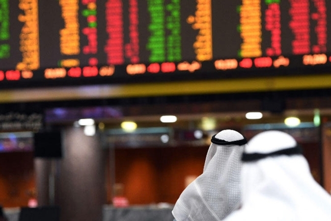 تباين أداء مؤشرات البورصة في مستهل تعاملاتها الأسبوعية