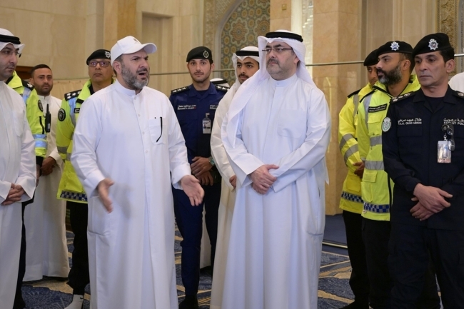 محافظ العاصمة يتفقد استعدادات المسجد الكبير لاحياء العشر الأواخر