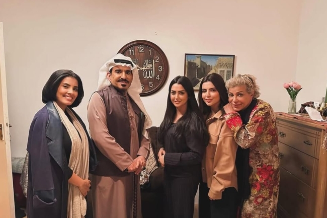 «هروج» يقدم حكايات كوميدية من الواقع