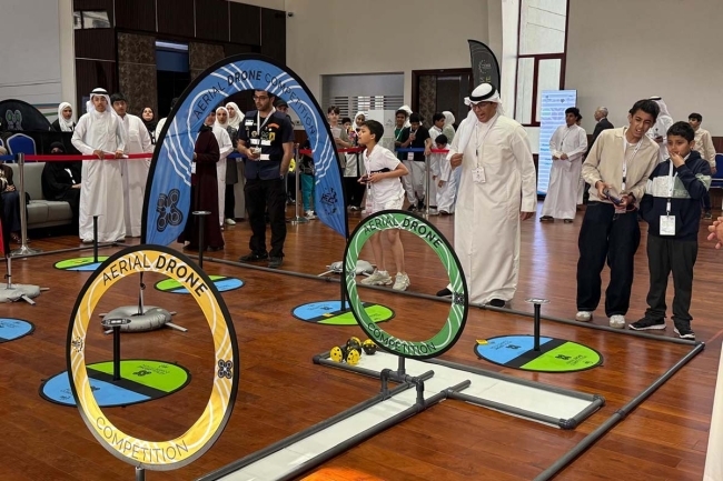 «التربية» تختتم المسابقة الإقليمية لطائرات «الدرون»