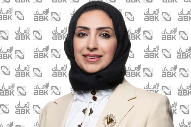 «الأهلي» يقيم جناحاً خاصاً بعملاء Elite وElite Plus في مول 360