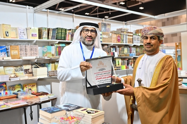 المطيري: رابطة الأدباء تشارك للمرة الأولى في معرض مسقط للكتاب