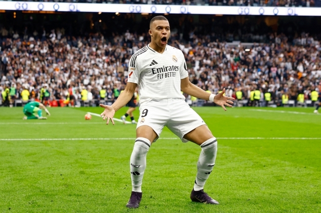 ريال مدريد يواصل مطاردة برشلونة على صدارة الليغا
