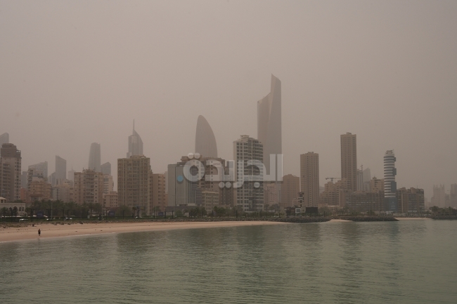 «الأرصاد»: رياح مثيرة للغبار