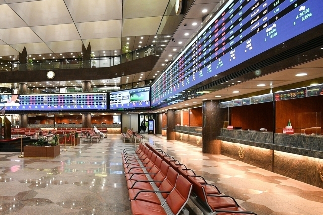 بورصة الكويت تغلق تعاملاتها على ارتفاع مؤشرها العام بواقع 26.89 نقطة