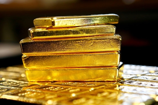 الذهب عند أعلى مستوى في أسبوع وسط ضعف الدولار