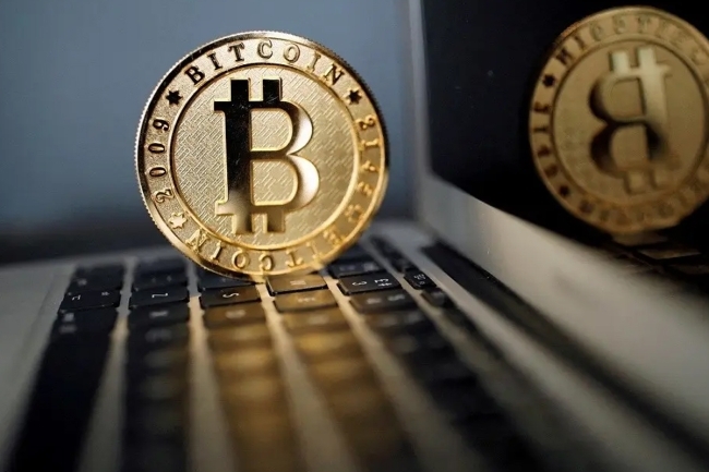 «بتكوين» تقفز لمستوى قياسي جديد تجاوز 109 آلاف دولار