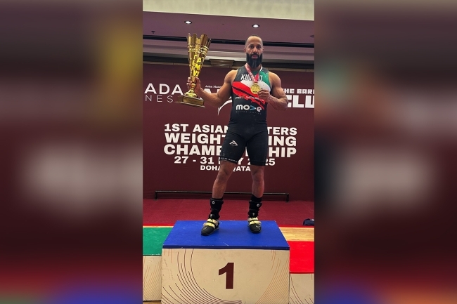 البطل الكويتي محمد الناصر يتوج بذهبية آسيا في رفع الأثقال