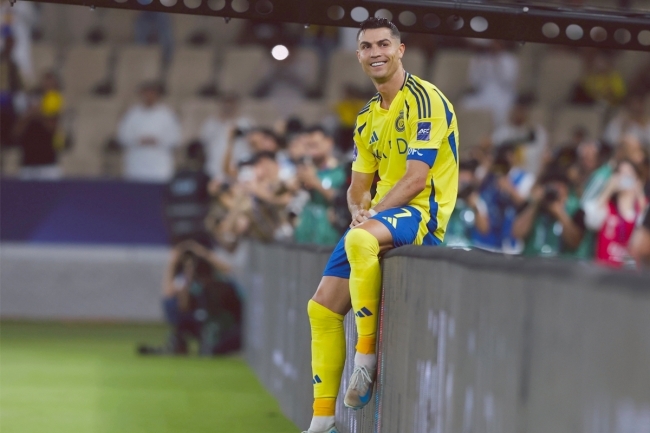 النصر يتفق مع رونالدو على تجديد تعاقده