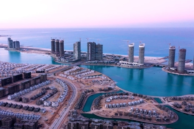 نجوم الغناء يجتمعون في مهرجان العلمين