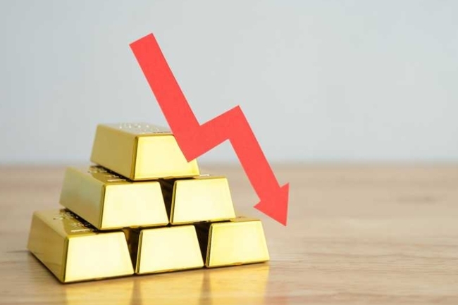 الذهب يتراجع مع زيادة الرغبة في المخاطرة