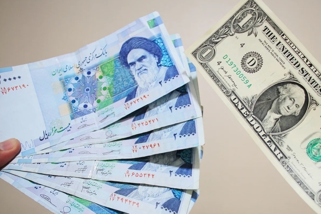 إيران تدرس إزالة أصفار من عملتها