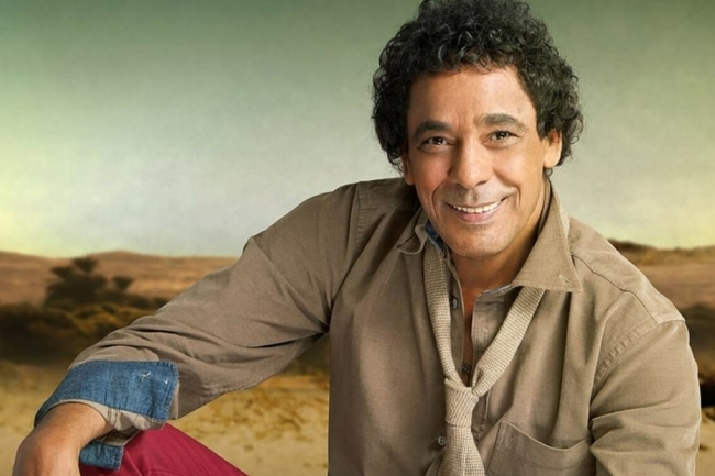 محمد منير يلغي حفله بمهرجان العلمين