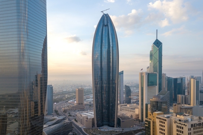 «الوطني» يحذر من القيام بعمليات مصرفية باستخدام «الواي فاي» في المطارات