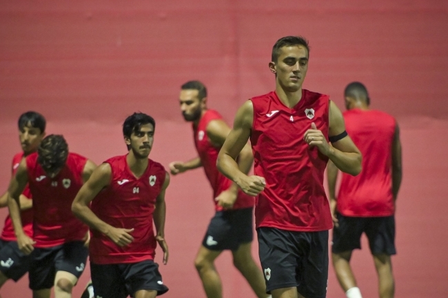 طموح وواقع جديد في انطلاق الدوري القطري اليوم
