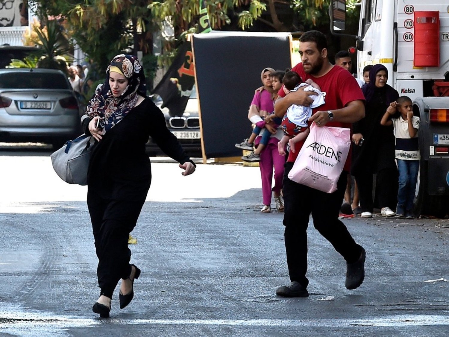 هل يحتمل الوضع الداخلي تفجير امني في المخيمات؟