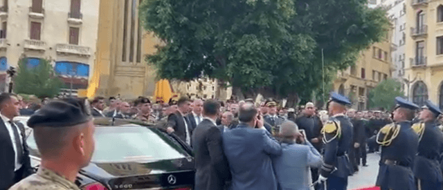 بالفيديو: لحظة مغادرة الرئيس عون مجلس النواب متوجهًا إلى قصر بعبدا