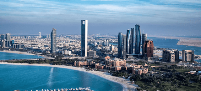 الإمارات نفذت الإنزال الجوي الـ67 للمساعدات على قطاع غزة