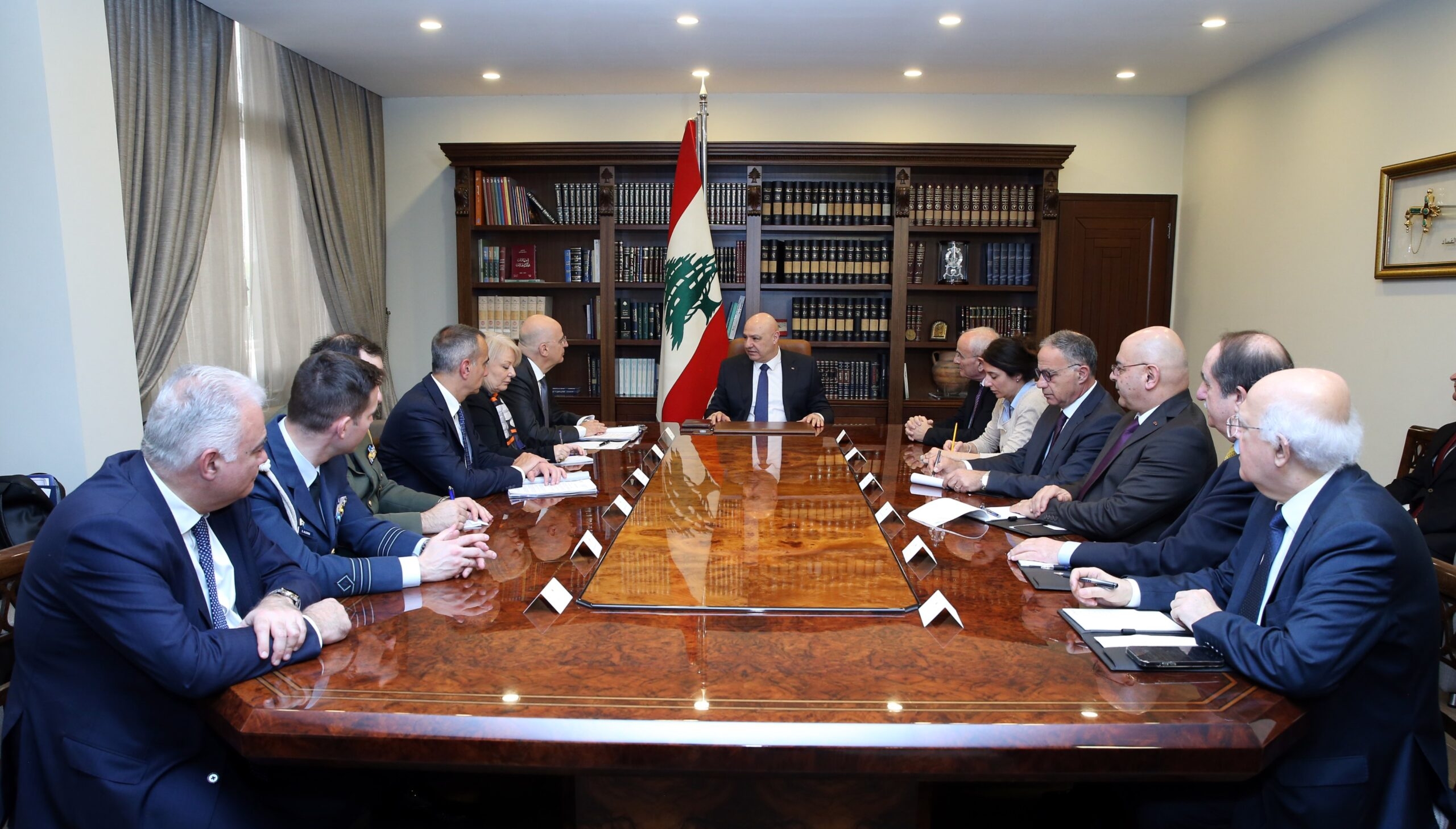 الرئيس عون: انتهاك إسرائيل للقرار 1701 ولمندرجات الاتفاق الذي تم التوصل اليه يهدد الاستقرار في الجنوب