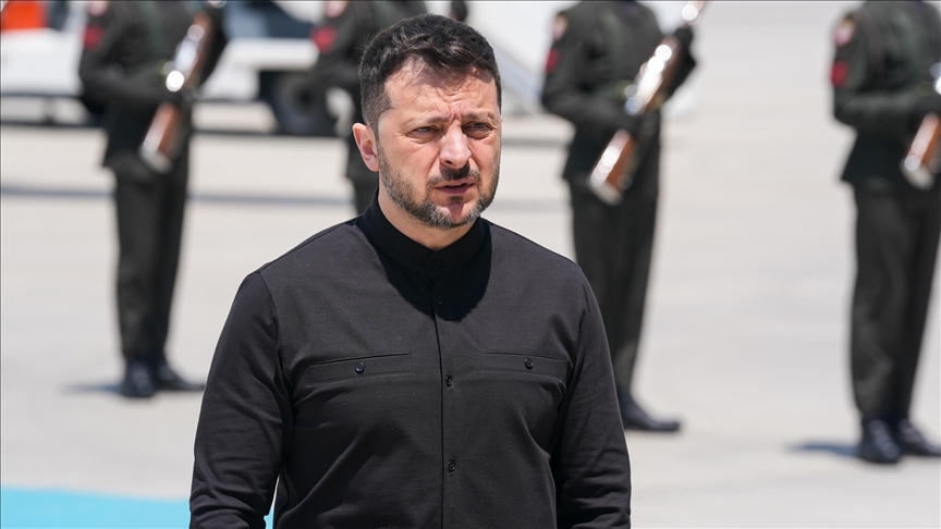الرئيس الأوكراني يصل الى تركيا