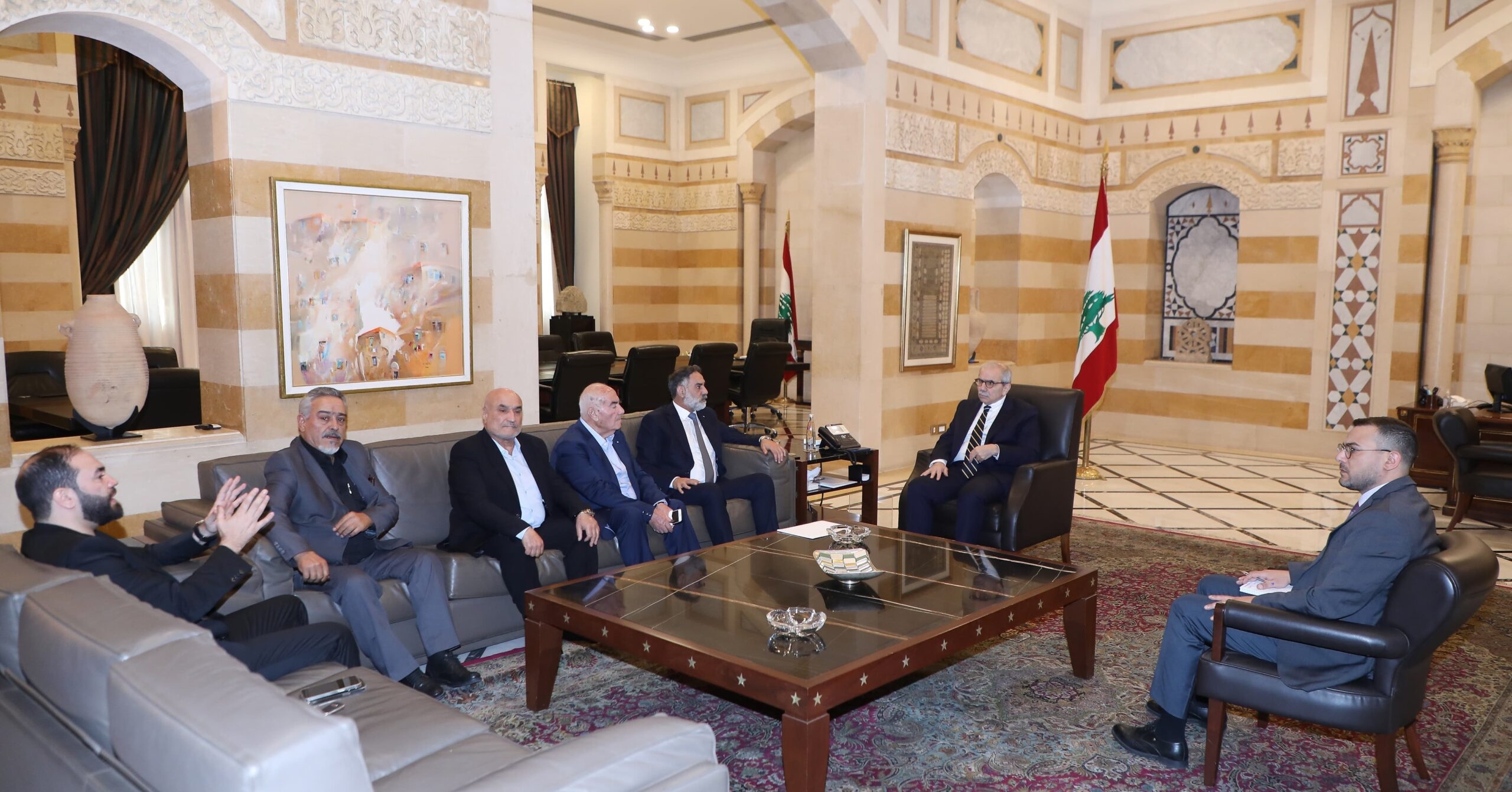 سلام التقى وفداً من العشائر العربية في خلدة والسعديات…وبحث بملف أحداث خلدة