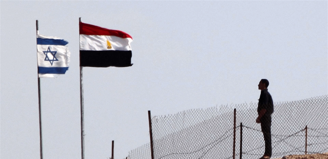 مصر تحكم بسجن اسرائيليين لمدة 5 سنوات