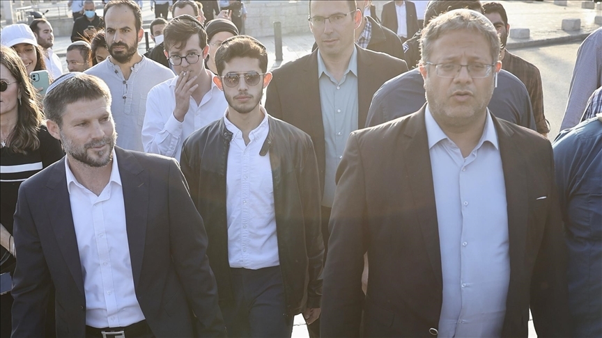 هاكابي يلتقي بن غفير وسموتريتش وينتقد عقوبات دول بحقّهما