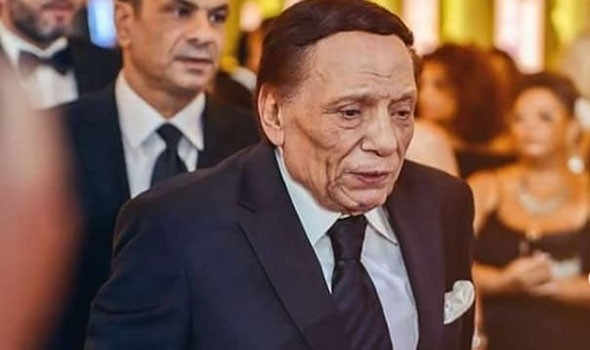 عادل إمام أيقونة الكوميديا والسياسة يحتفل بـ85 عامًا و6 عقود من التألق الفني