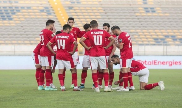 رامي ربيعة يجمع متعلقاته استعداداً للرحيل عن الأهلي