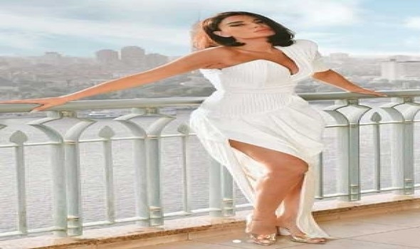 فساتين السهرة والملابس الرسمية كيف تختارين إطلالتك بأسلوب سيرين عبد النور