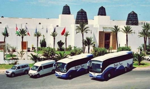 مأساة تهز المغرب وفاة طفل داخل حافلة مدرسية بعد نسيانه لساعات