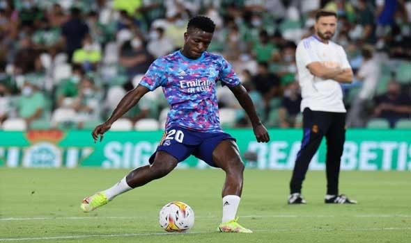 فينيسيوس يحذر لاعبي ريال مدريد قبل مواجهة الهلال السعودي
