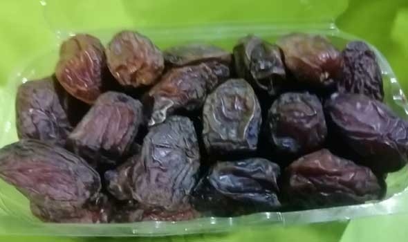 فوائد صحية مذهلة لتناول 3 تمرات و5 حبات لوز كل صباح