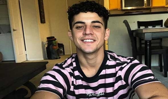 فنان مصري يعاني من أعراض غريبة ويكشف تفاصيل مرضه المفاجئ
