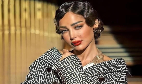المغربية بسمة بوسيل توجه رسالة دعم لتامر حسني بعد طرح ألبومه وتُثير تفاعل الجمهور