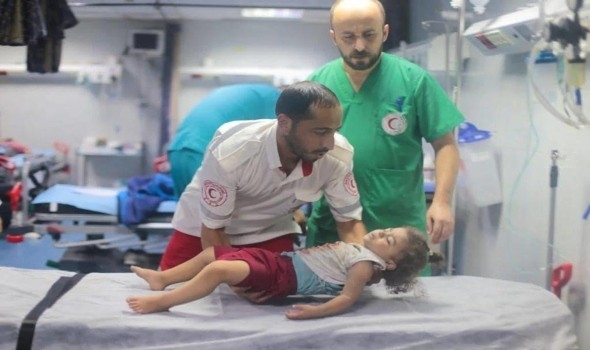 نقص حليب الأطفال يهدد حياة أطفال رضع في غزة