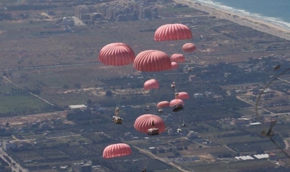 الإمارات تنفذ عملية الإسقاط الجوي الـ54 فوق غزة