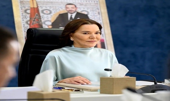 الاميرة للا حسناء تزور ممر الشرف وممر الشهداء في باكو وتضع اكليلا من الزهور تكريما للزعيم حيدر علييف