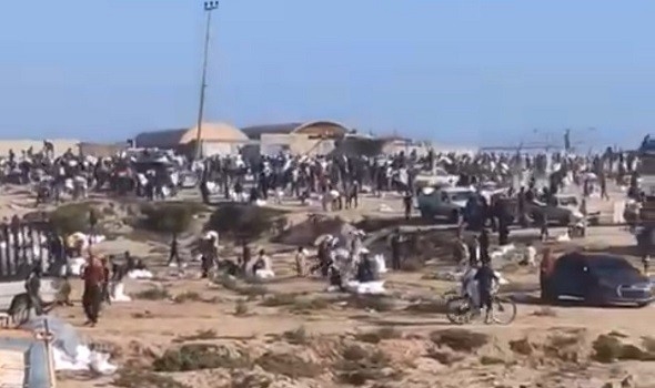 فوضى وجوع في غزة بعد دخول محدود للمساعدات وسط انهيار أمني وهجوم مسلح على قافلة غذائية