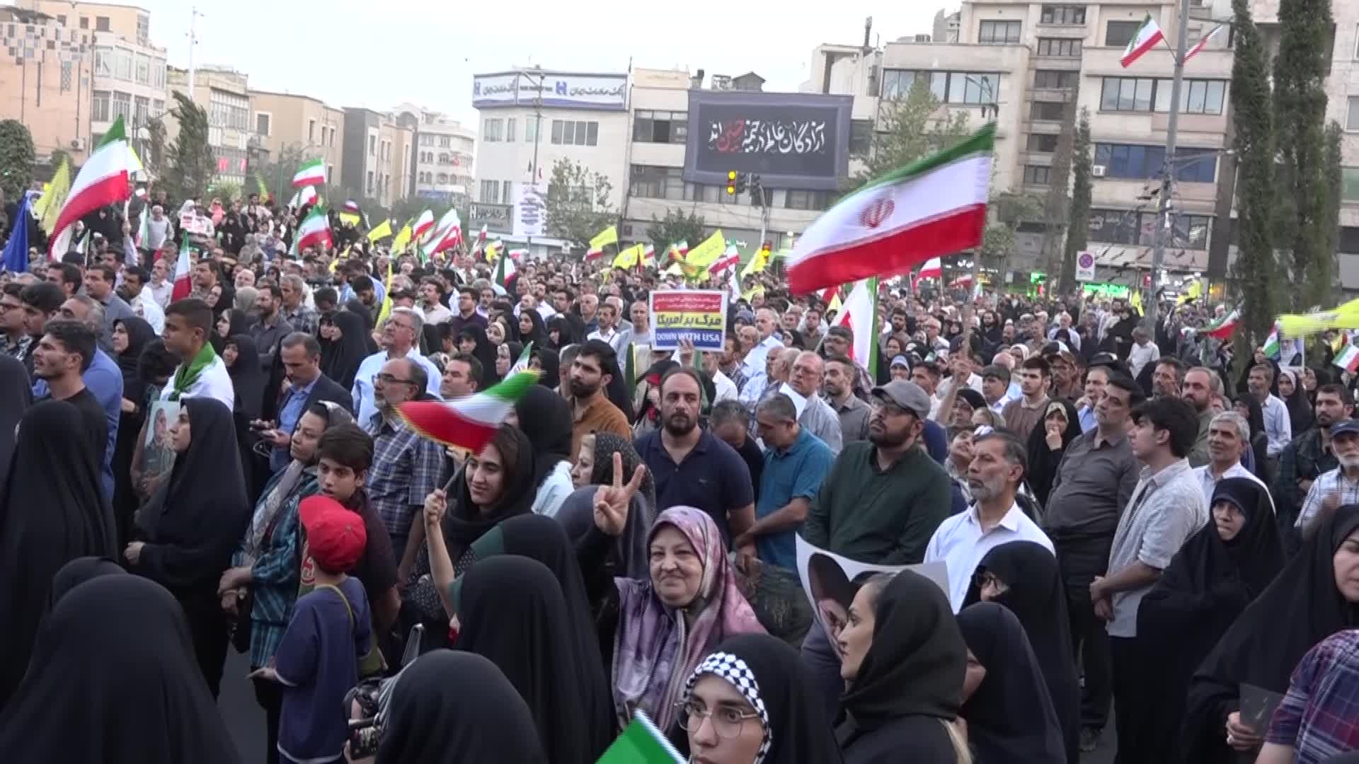 ايران تتحرك لإعادة الحياة إلى طبيعتها وتعلق التعاون مع الوكالة الدولية للطاقة الذرية