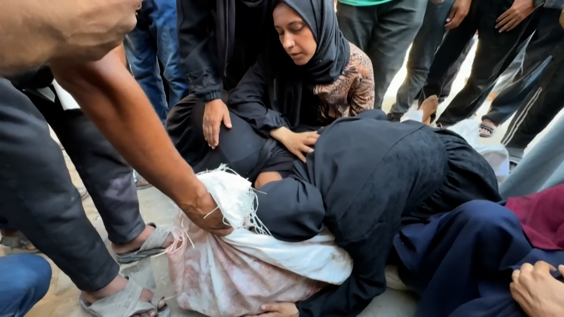 غزة تدخل يومها الـ670 تحت العدوان… تصاعد في المجازر وأزمة التجويع تحصد الأرواح