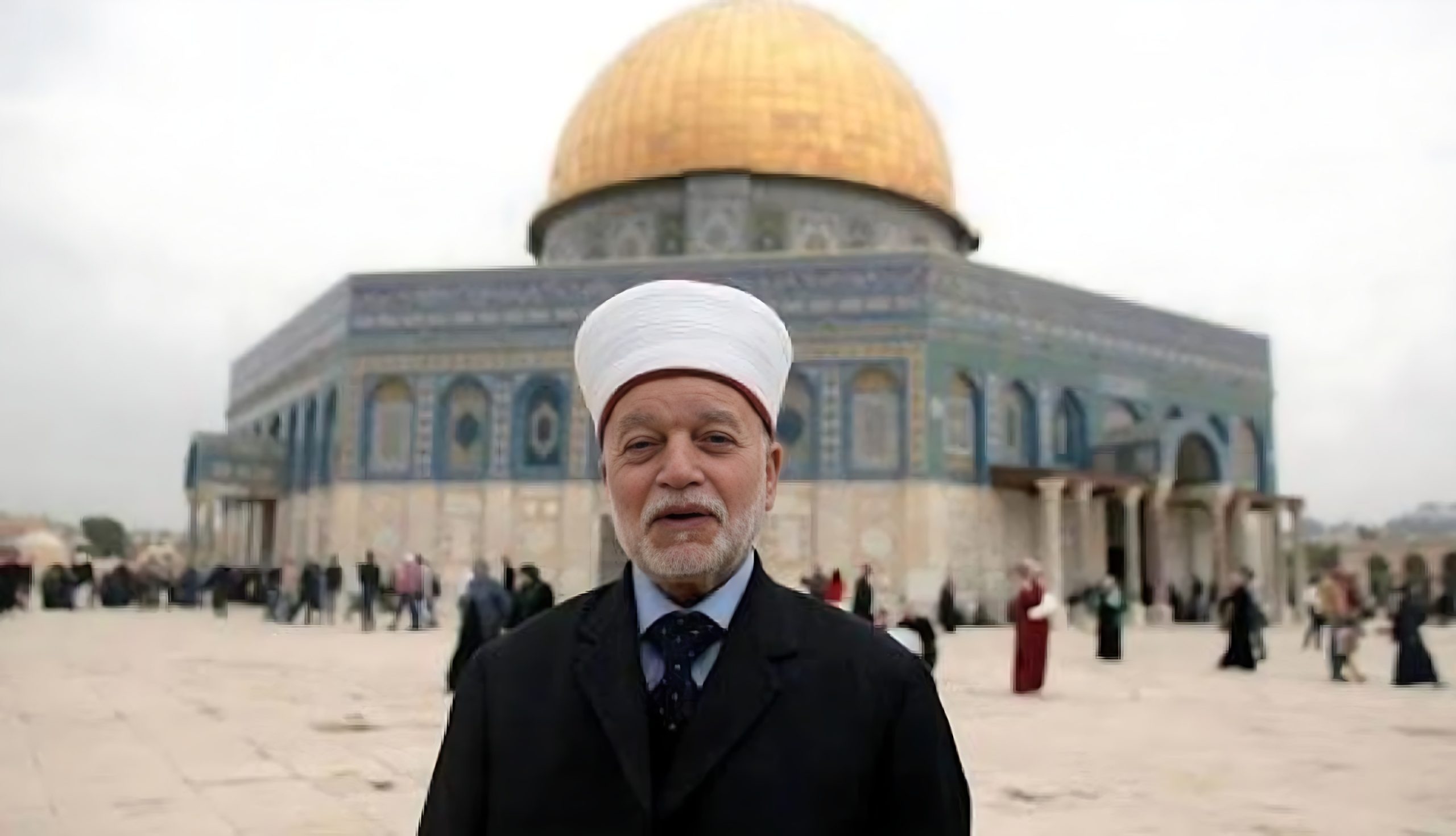حماس: قرار إبعاد مفتي القدس عن المسجد الأقصى إجراء احتلالي تعسفي