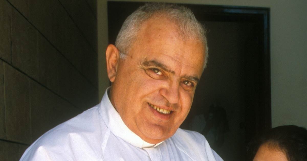 الكاهن المُدان منصور لبكي...ما زال يجد مَن يُلمِّعه!