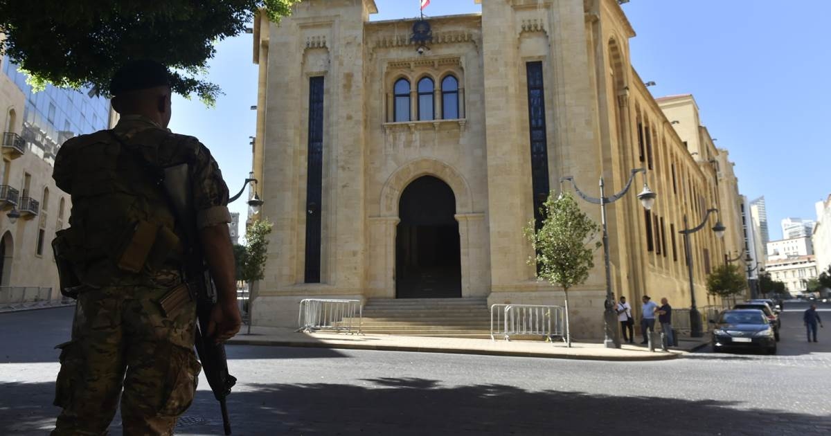 جلسة البرلمان: قروض دوليّة وصدام انتخابيّ في عقدٍ استثنائيّ