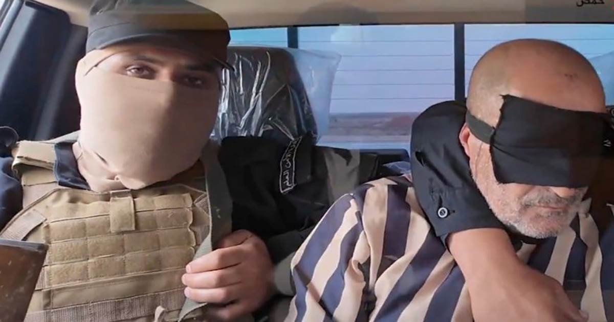 مُلقي البراميل المتفجرة على درايا ودرعا بقبضة الأمن السوري