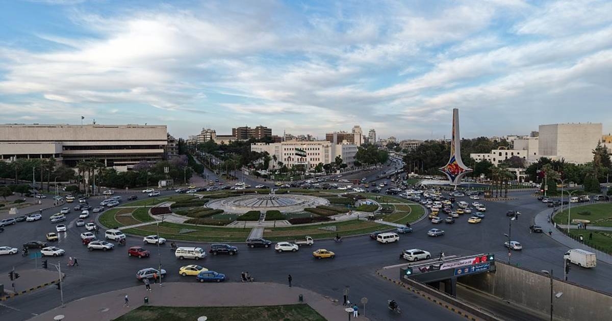 رفع العقوبات لم يكن مكافأة بل شرطاً للنجاة