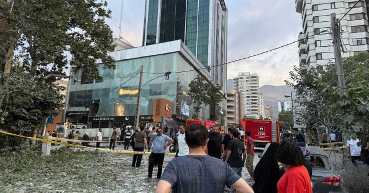 جولة غارات خامسة على إيران: استهداف منشأة أصفهان النووية