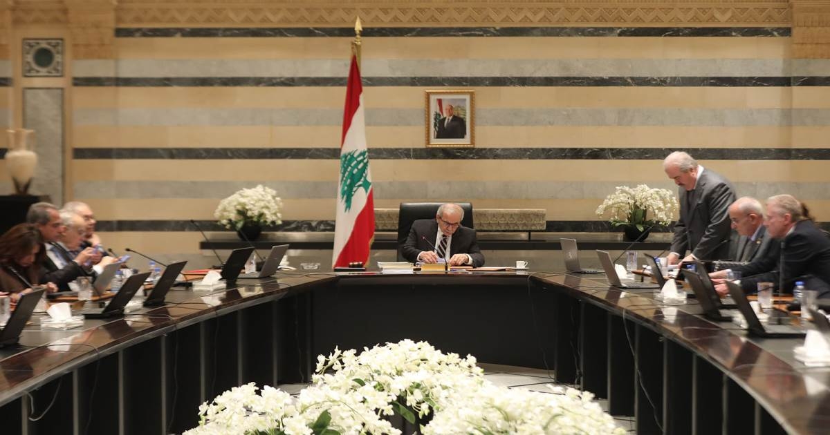 الحكومة تُقرّ خطوات إصلاحية ونقاش حول الحياد وكلام قاسم