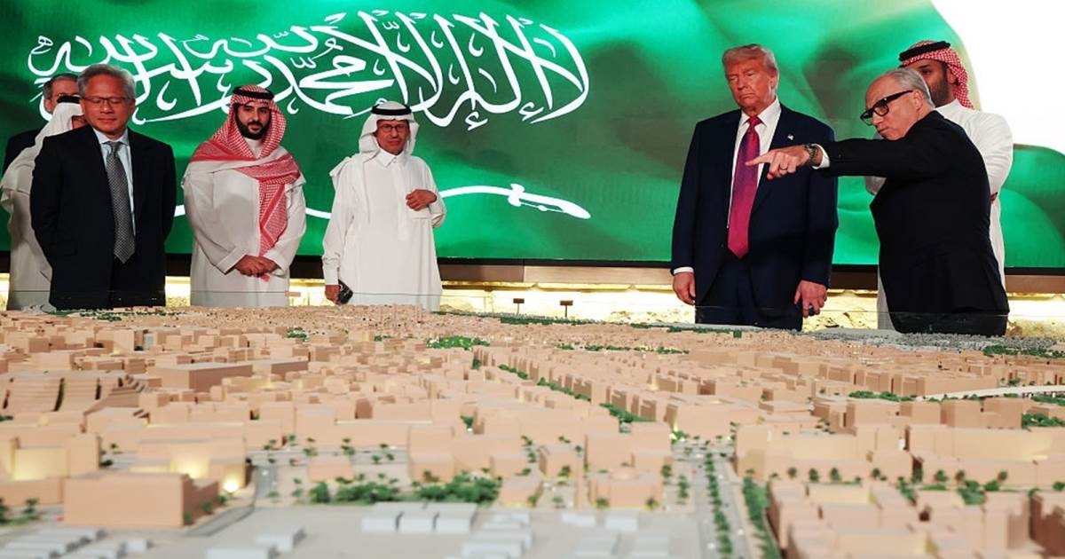 جولة ترامب الخليجية: مقاربة براغماتية يجسّدها مبدأ "أميركا أولاً"