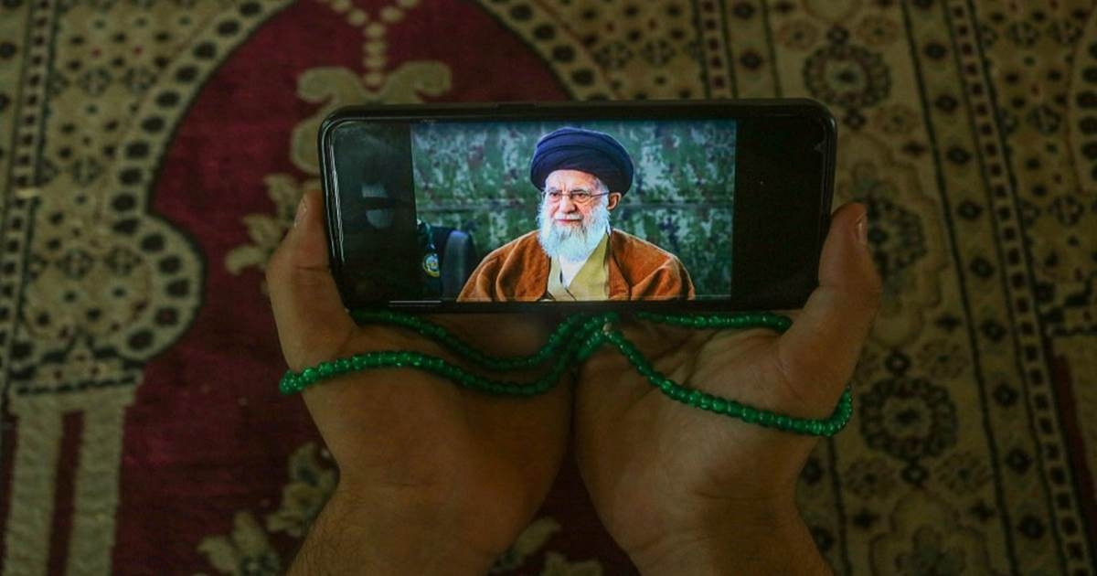 هآرتس: هل اغتيال الخامنئي مفيد؟